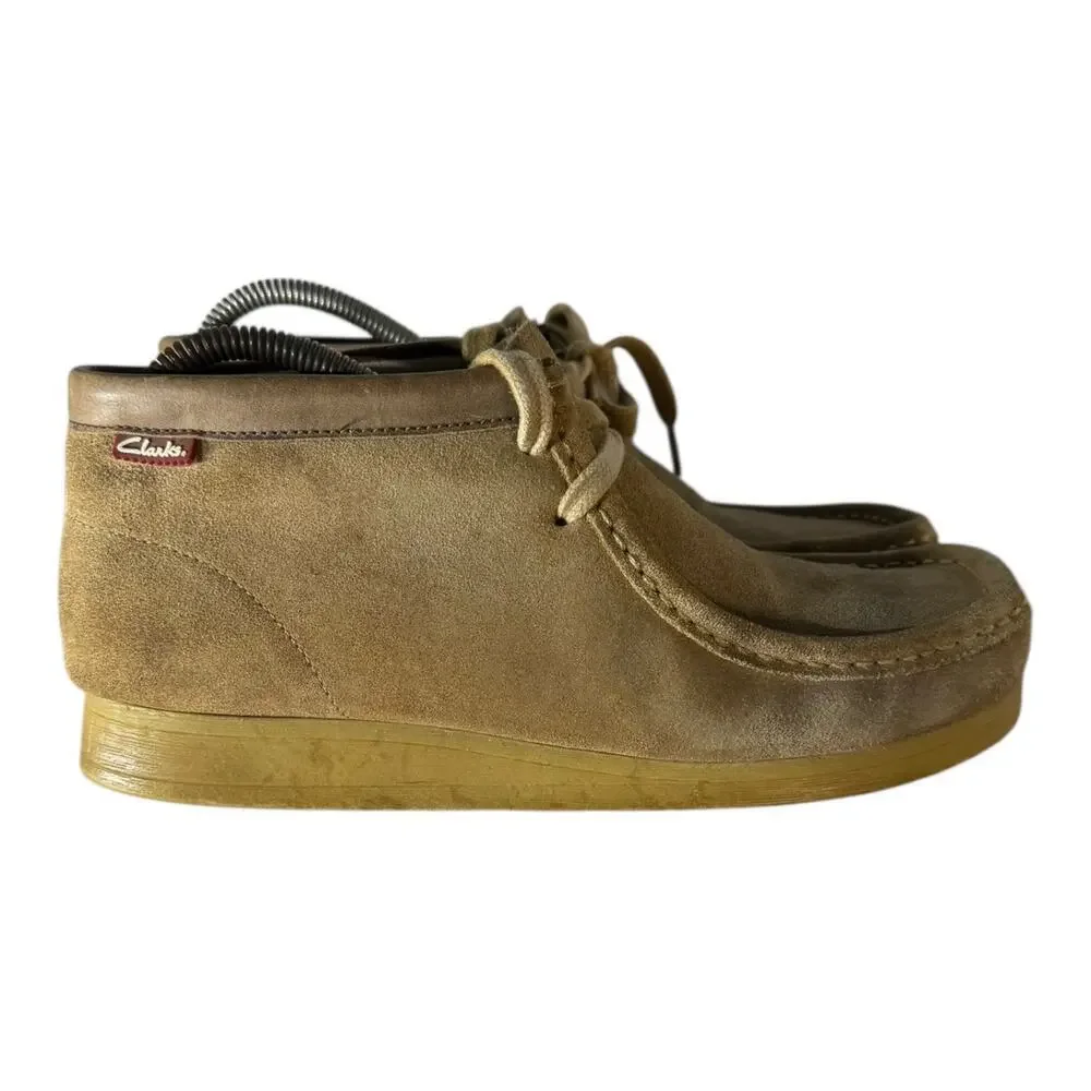 Clarks Men's Stinson Hi Chukka Boot Beige Size 8.5 M 78733